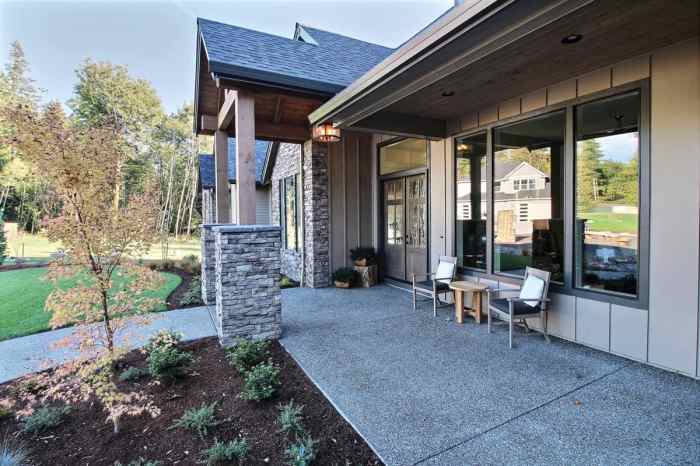 Black frame windows exterior look