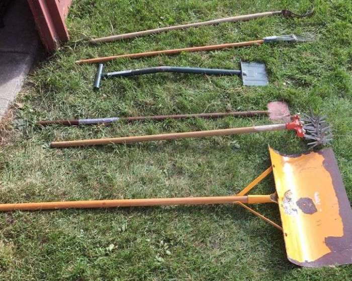 Yard tools for small spaces